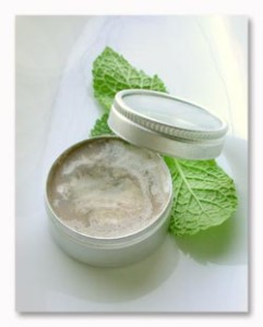 mint_coconut_lip_balm